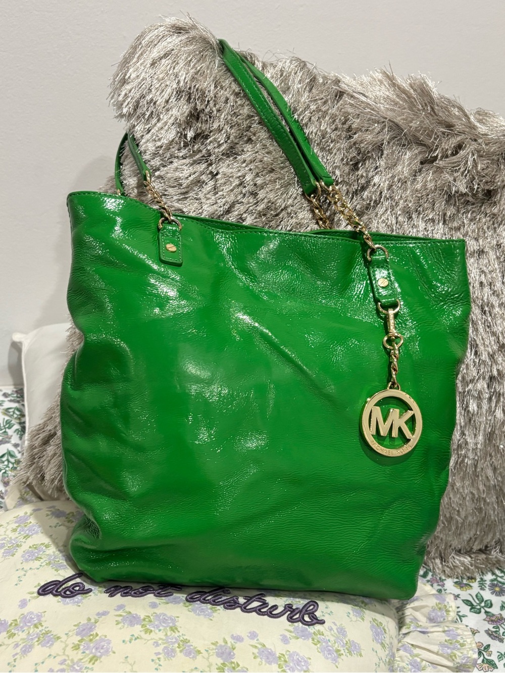 Michael Kors Emerald Green Patent Leather Tote with Gold MK Charm - Picture 13 of 16